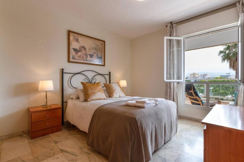 Playa Huelin Apartamento Daire Málaga Dış mekan fotoğraf