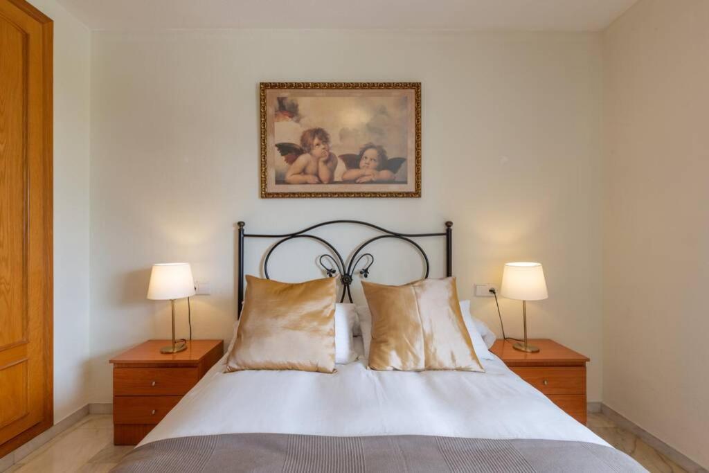 Playa Huelin Apartamento Daire Málaga Dış mekan fotoğraf