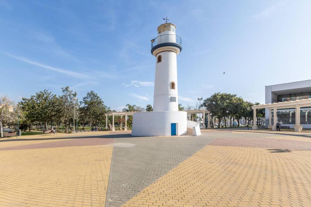 Playa Huelin Apartamento Daire Málaga Dış mekan fotoğraf