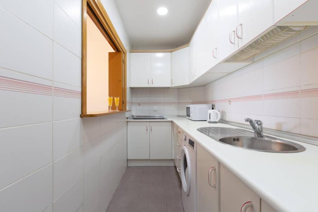Playa Huelin Apartamento Daire Málaga Dış mekan fotoğraf