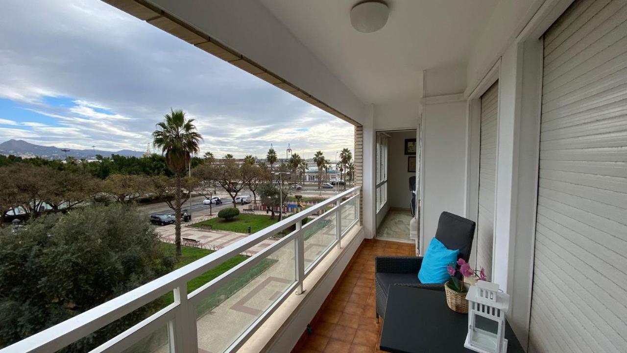 Playa Huelin Apartamento Daire Málaga Dış mekan fotoğraf